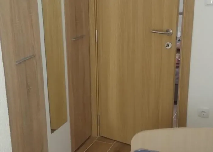 Ivana アパート *